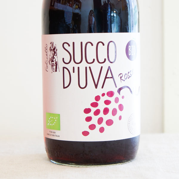 フォリチェロ　スッコ・ドゥーヴァ　ロッサ　（黒ブドウジュース）750ml Folicello Succo d’Uva rossa 750ml